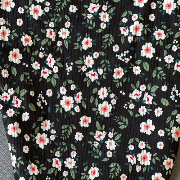 Lulu’s bodysuit - Picture 5 of 6